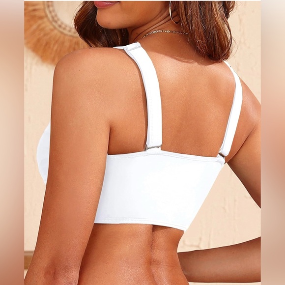 Women's Small White Twist Front Cutout V‎ Neck Crop Bikini Top Swimsuit - Picture 4 of 4